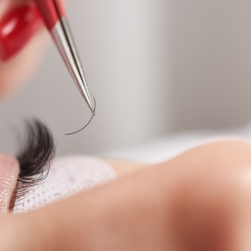 What are exactly classic lashes?